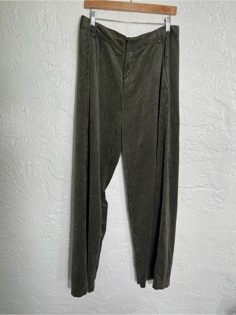 Transit Par Such Corduroy Pants USA L